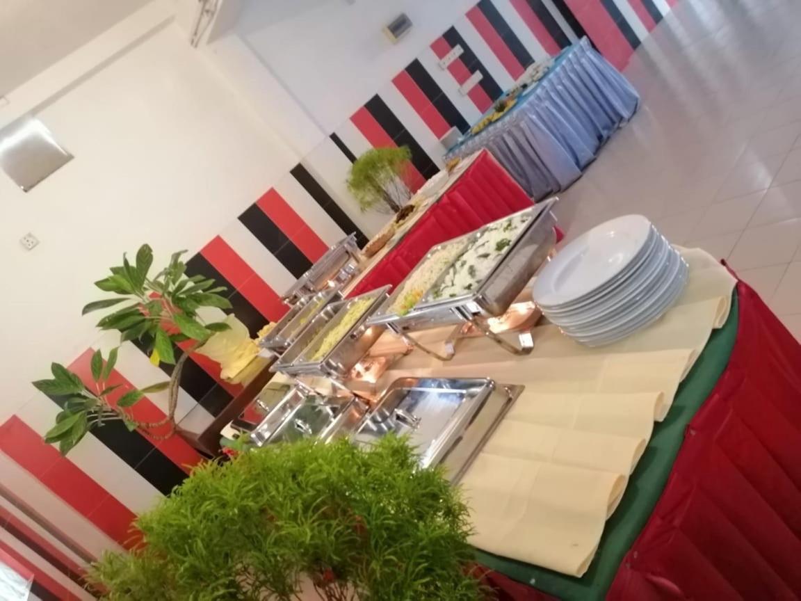 Hotel Shalini Анурадхапура Екстериор снимка